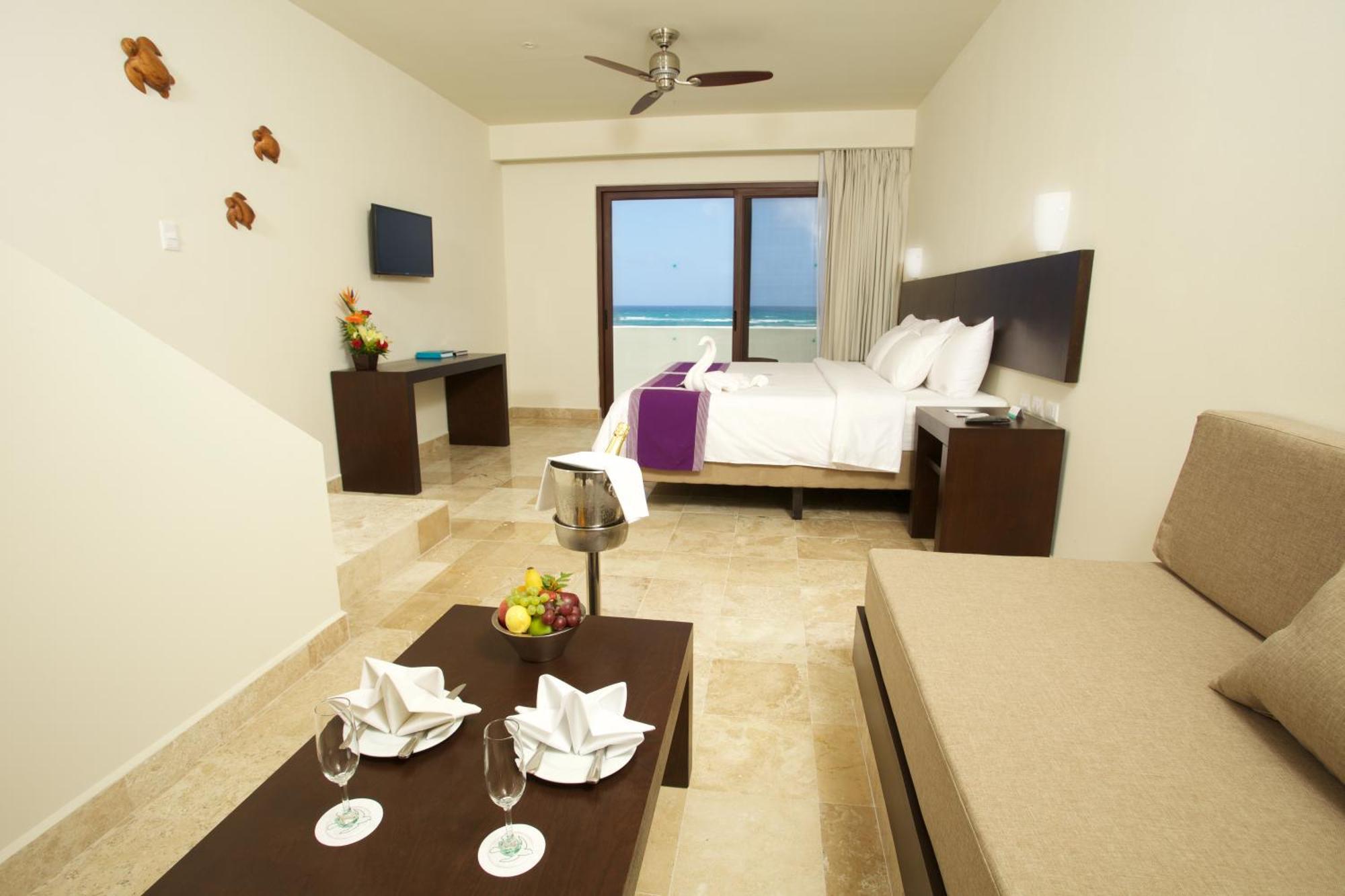 Junior Suite Penthouse Ocean Front